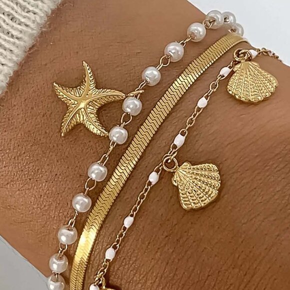 Cassie 18K Gold Non-Tarnish Shell Pearl Bracelet Set - Picture 5 of 5